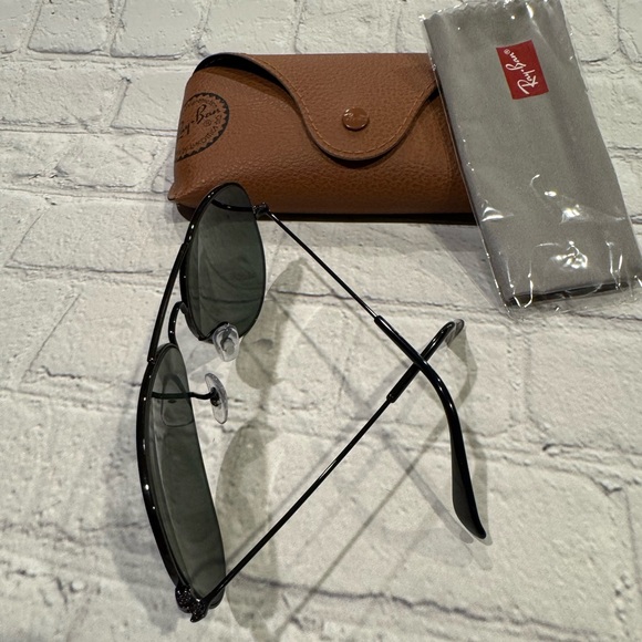 Ray-Ban Black and Green Aviator Sunglasses main image 4